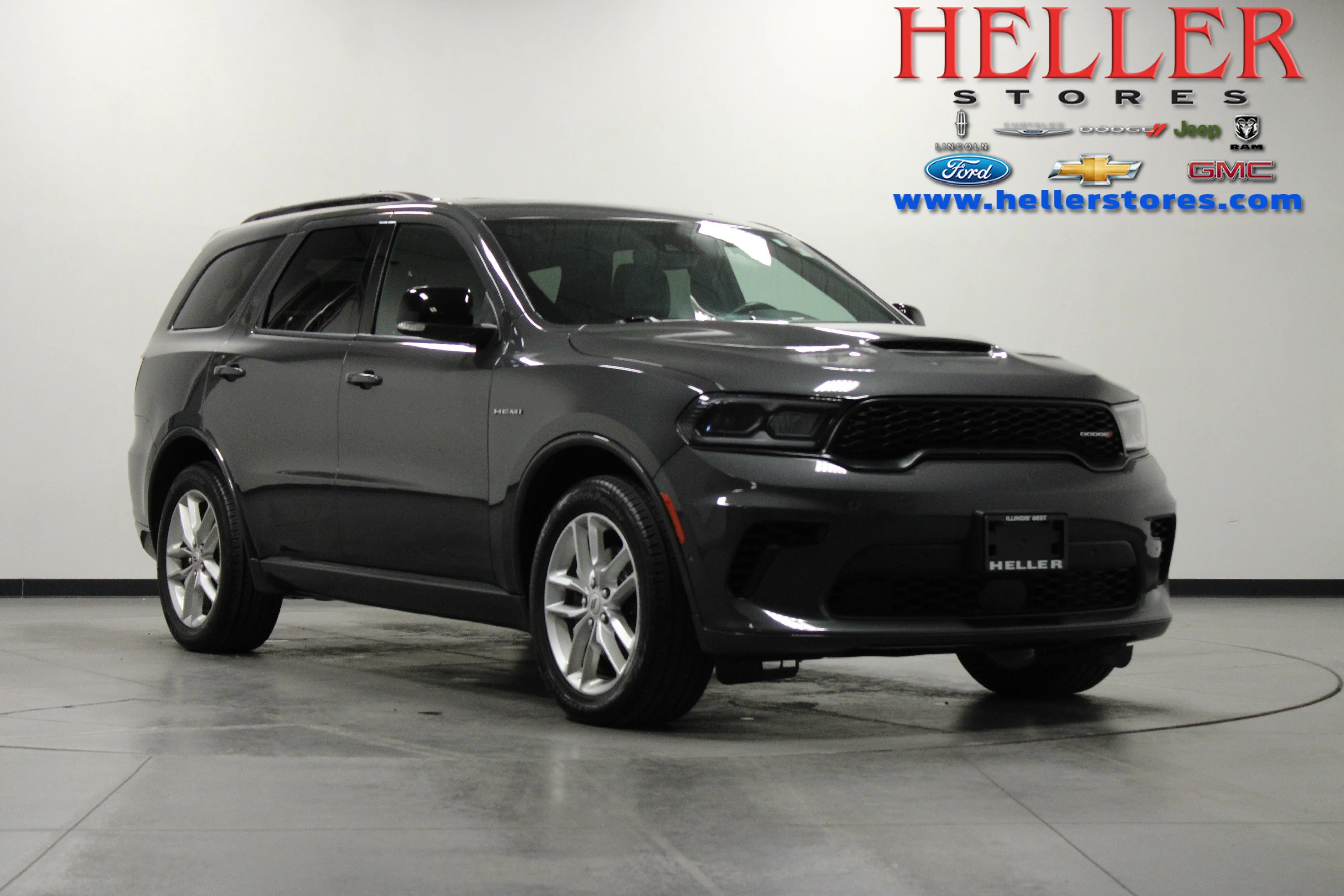 Used 2025 Vapor Gray Dodge R/T Plus image 1
