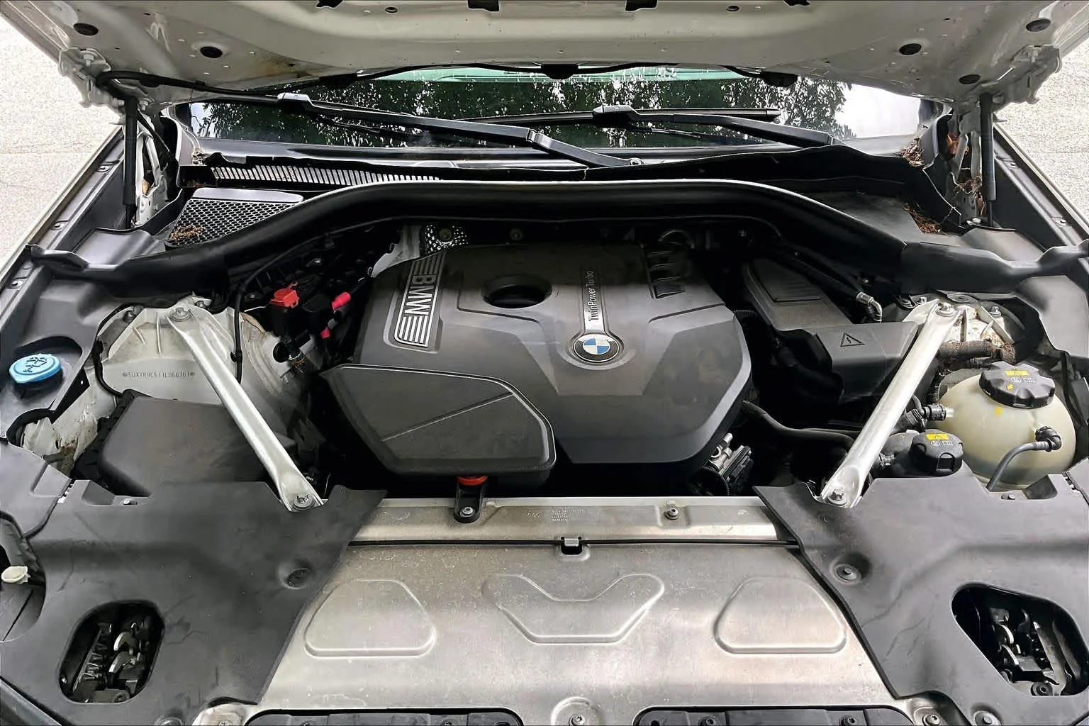 Used 2018 WHITE BMW xDrive30i image 30
