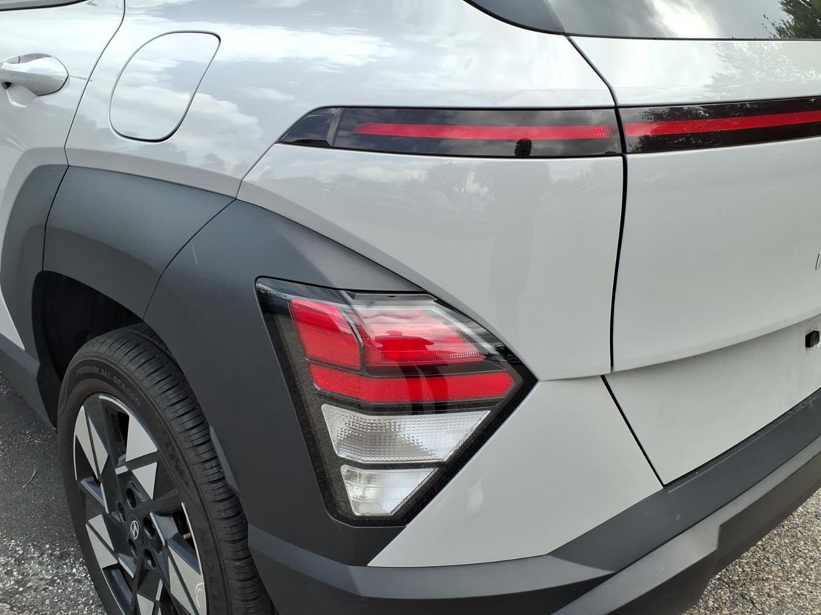 2024 Hyundai Kona SEL - Photo 15