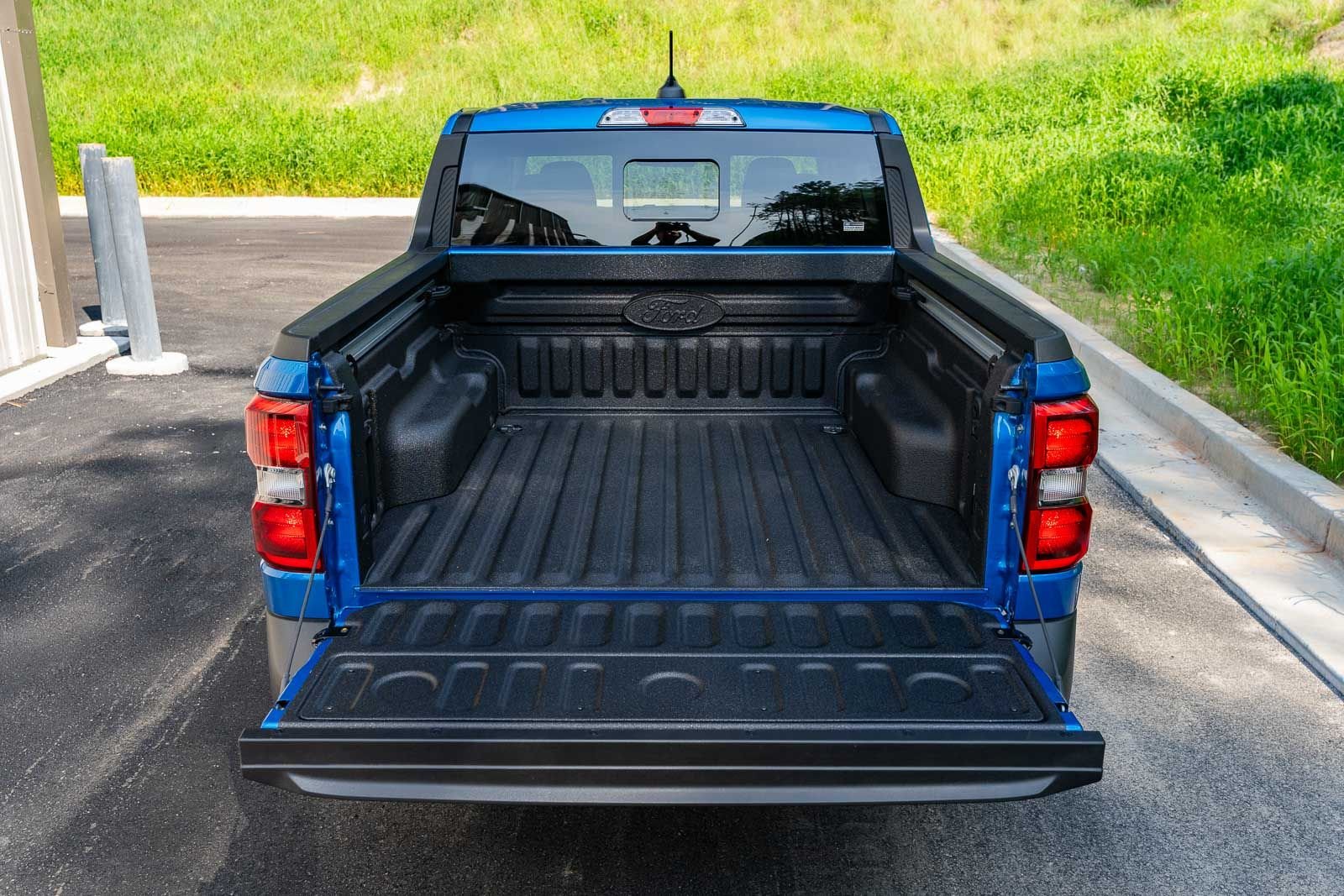 New 2026 Velocity Blue Ford Lariat® image 13