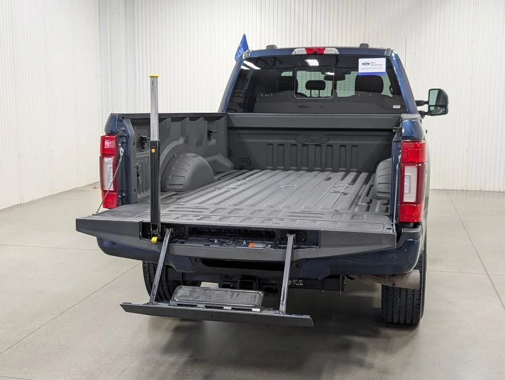 Certified Used 2020 Blue Jeans Metallic Ford Lariat image 30