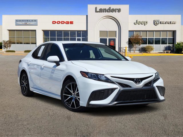 2023 Toyota Camry SE