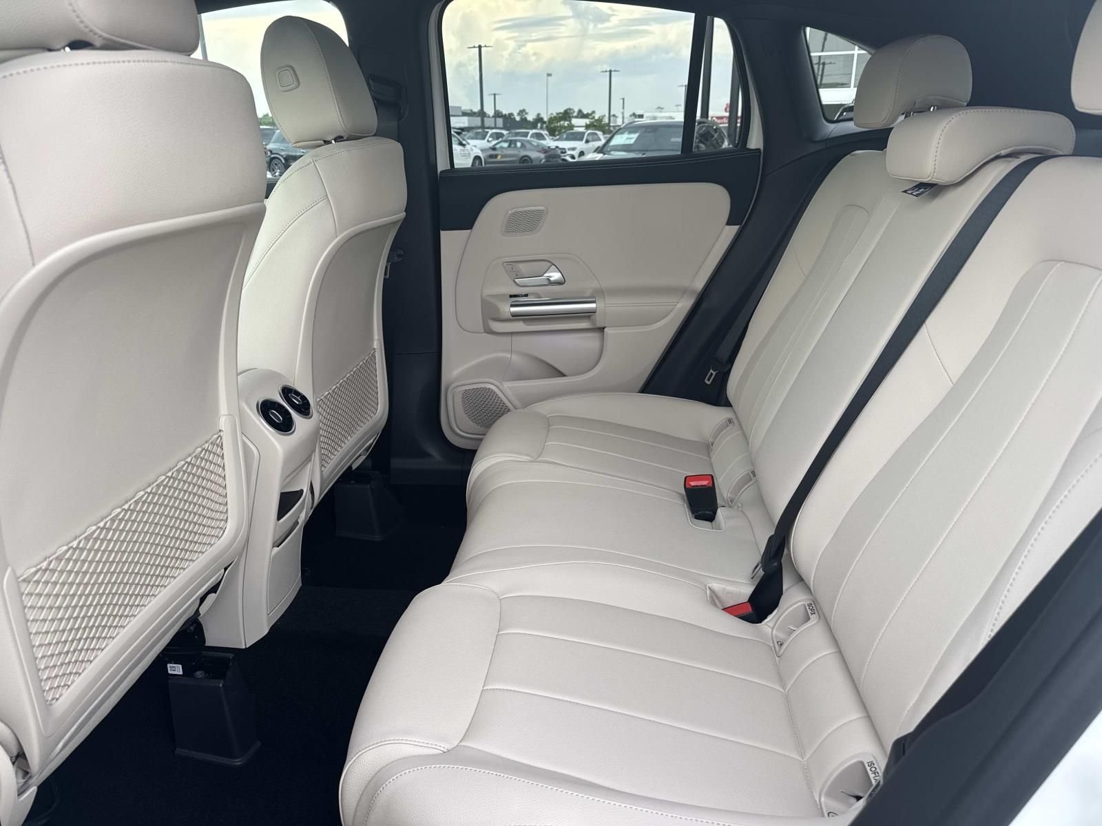 Certified Used 2026 White Mercedes-Benz GLA 250 image 9