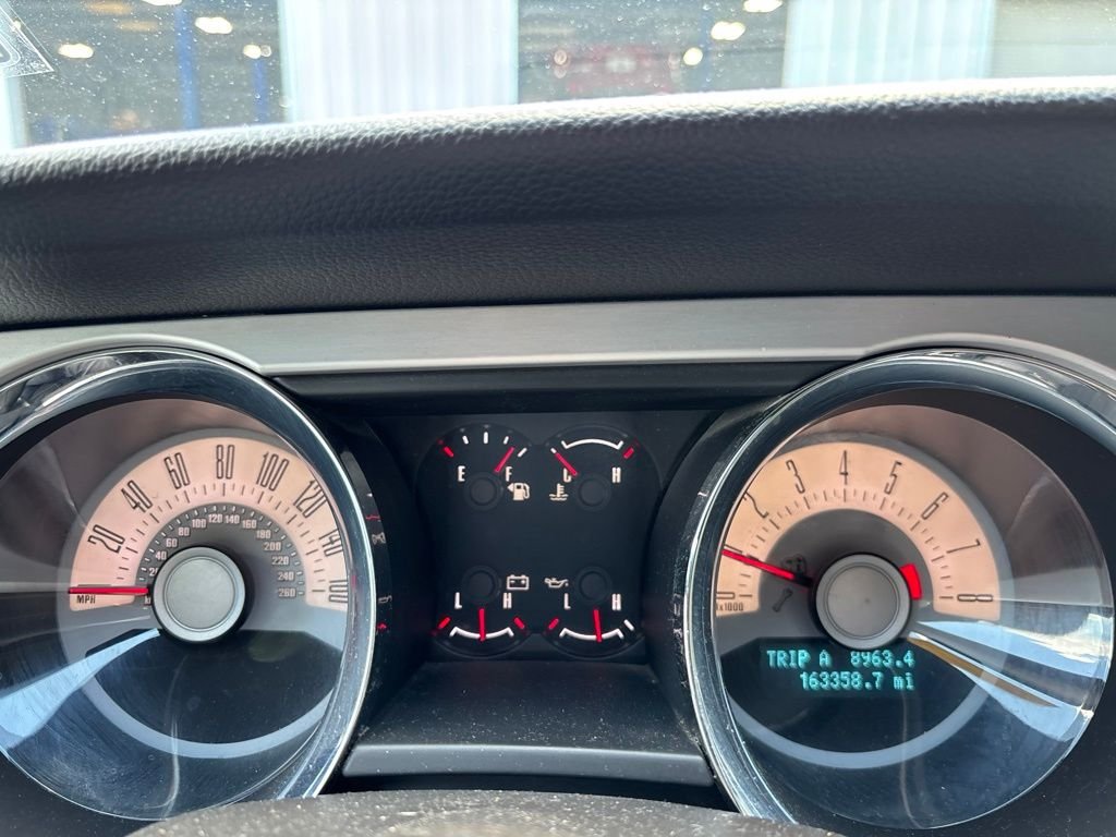 Used 2011 Blue Ford V6 Premium image 9