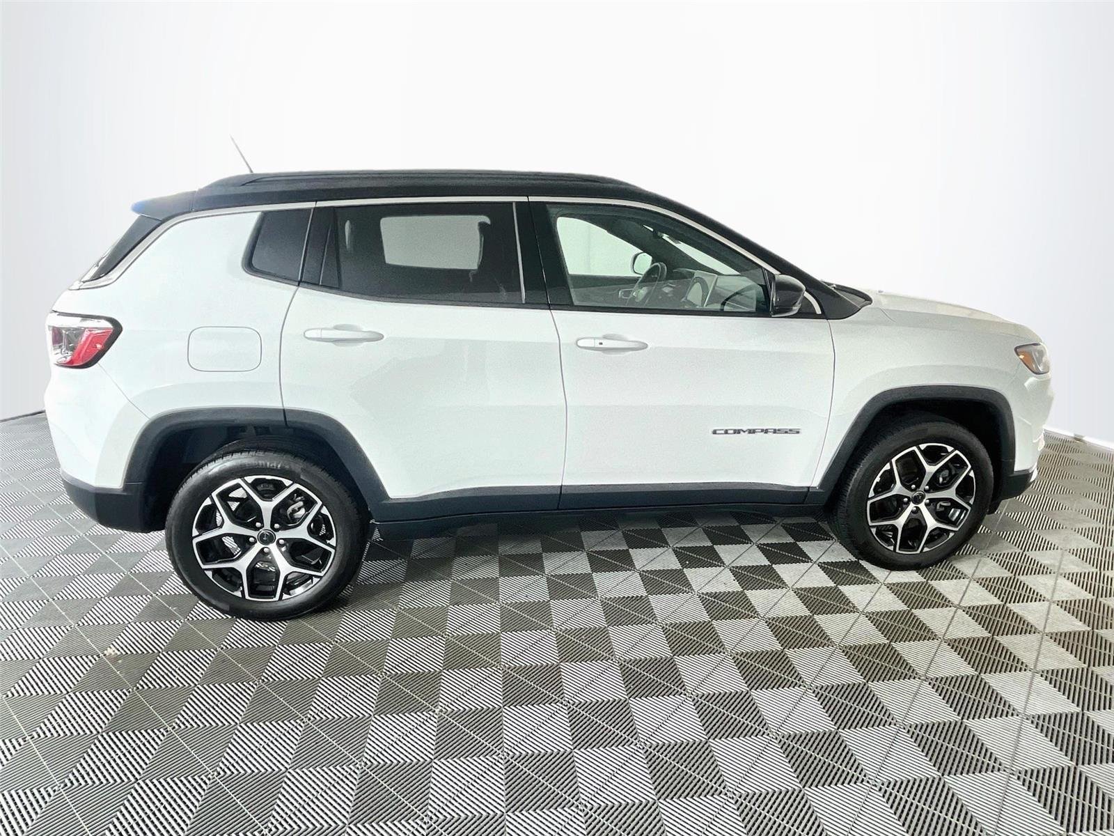 Used 2025 Bright White Clearcoat Jeep Limited image 11