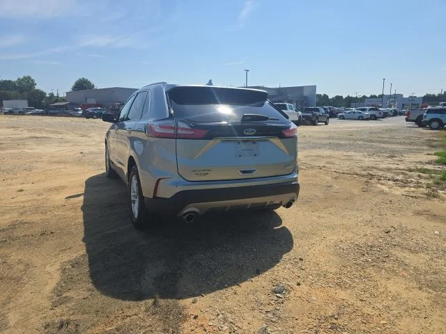 Used 2020 Silver Ford SEL image 5