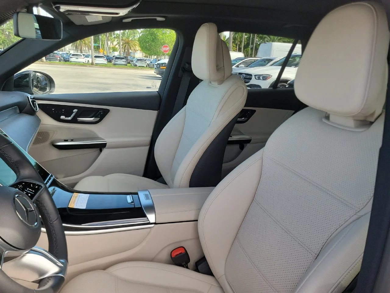 Certified Used 2026 Black Mercedes-Benz GLC 300 image 21