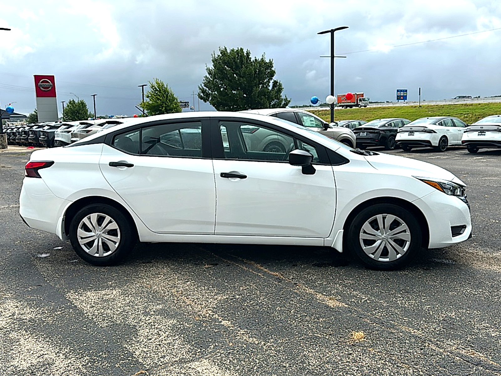 Used 2025 Fresh Powder Nissan 1.6 S image 9