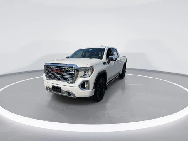 Used 2020 White GMC Denali image 4