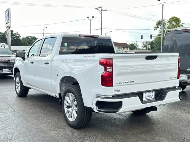 New 2026 Summit White Chevrolet Custom image 7