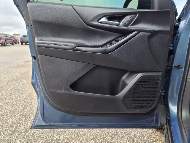 2025 Chevrolet Equinox LT - Photo 12