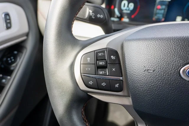 Used 2025 Gray Metallic Ford Active image 21
