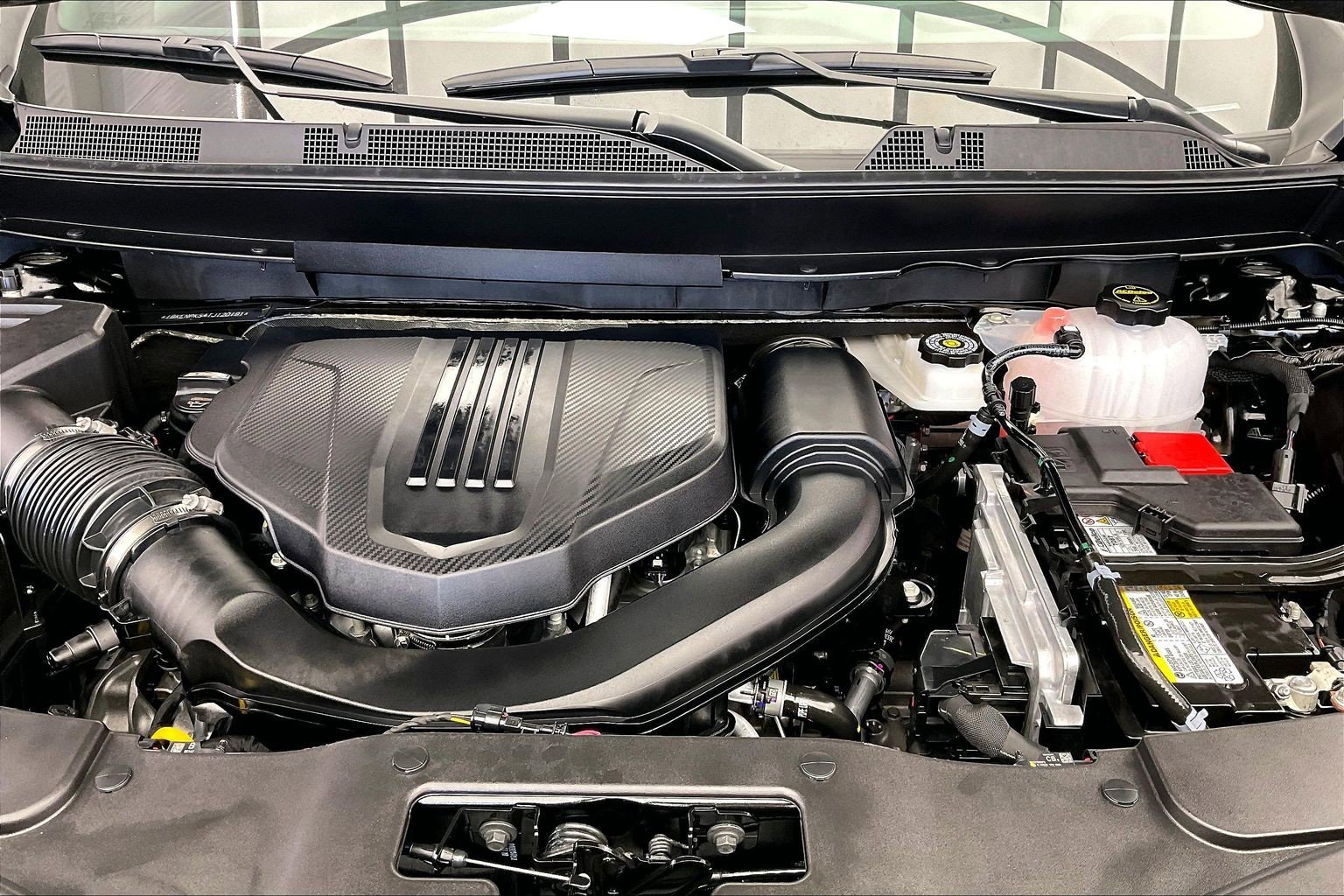 2026 GMC Acadia AT4 - Photo 9
