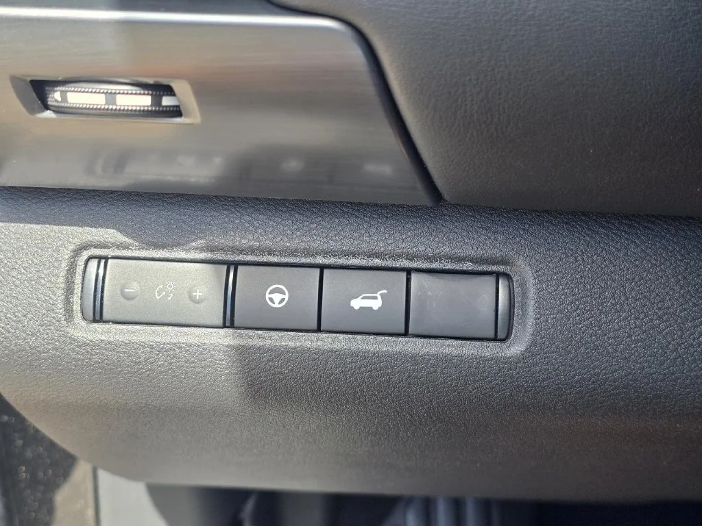Used 2023 Black Nissan SL image 22
