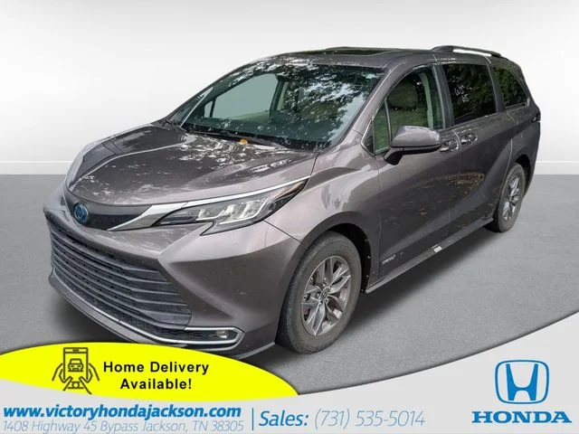 Used 2021 Predawn Gray Mica Toyota XLE image 1