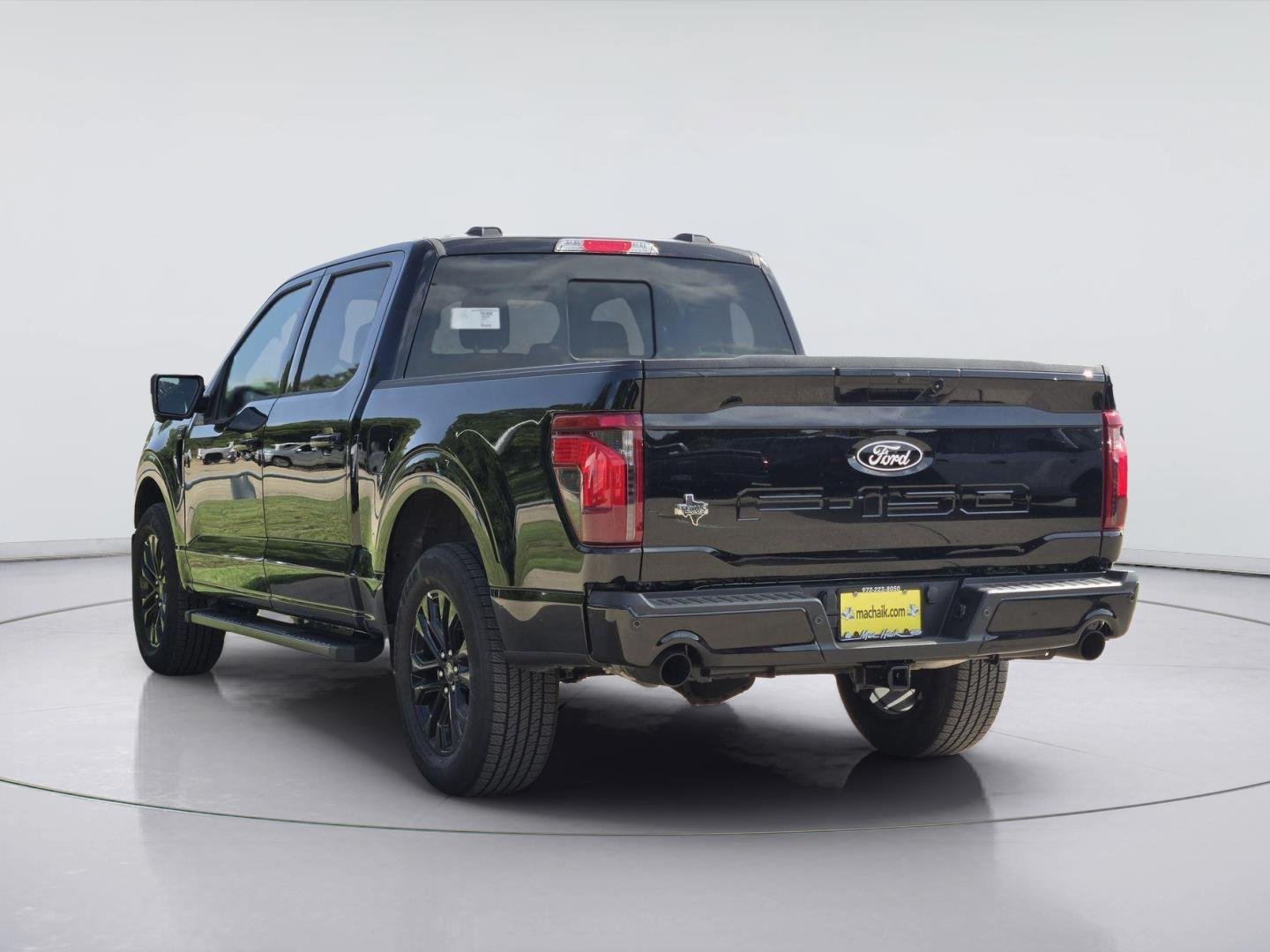 New 2026 Agate Black Metallic Ford XLT image 3