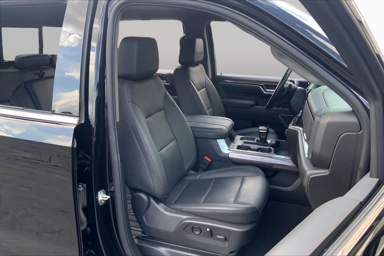 Used 2025 Black Chevrolet LTZ image 9