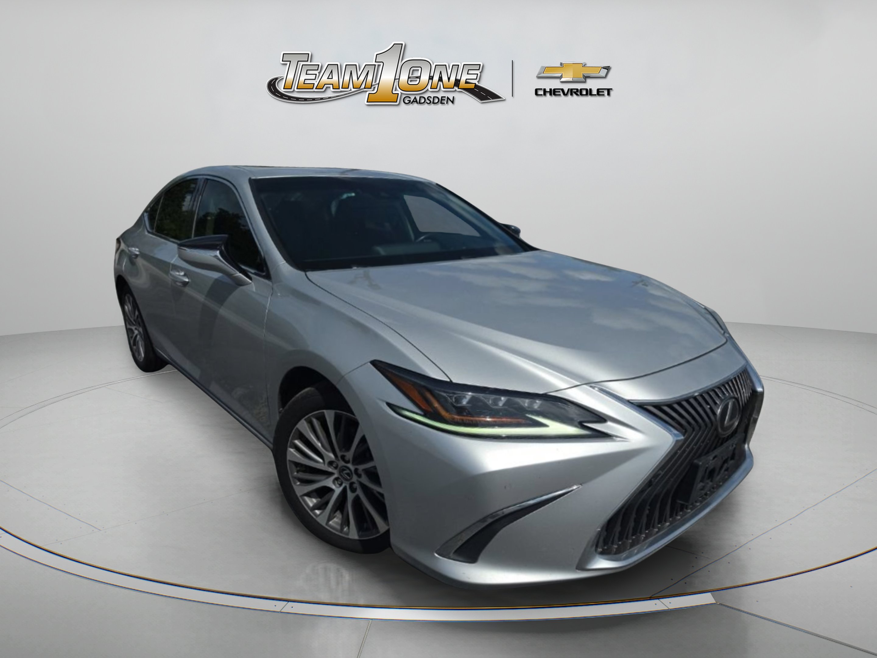 2019 Lexus ES