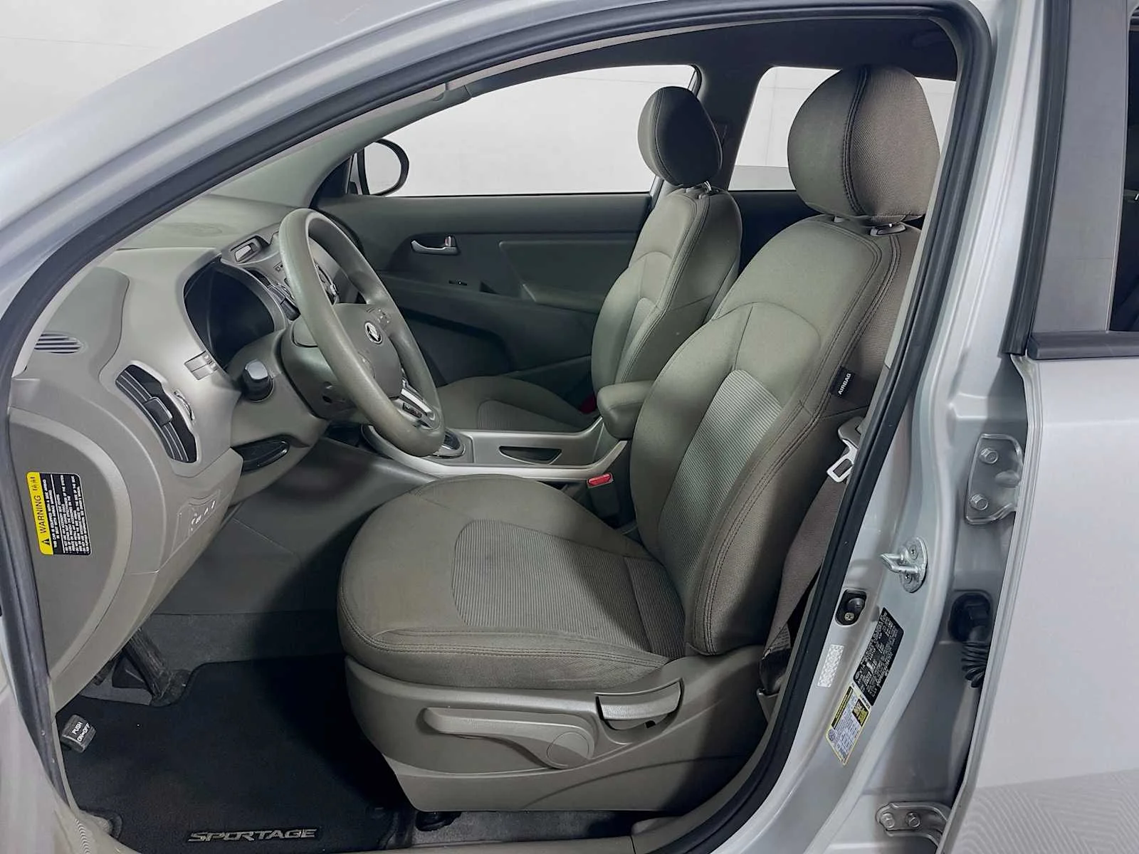 Used 2016 Bright Silver Kia LX image 16