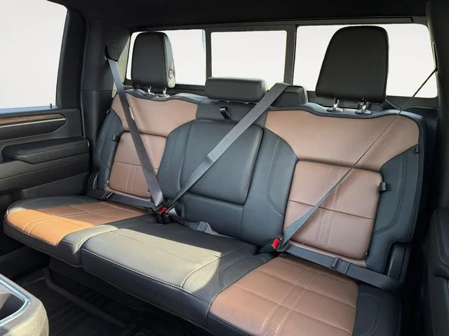 2024 Chevrolet Silverado 3500HD High Country - Photo 13
