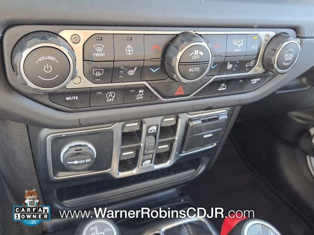 Used 2024 White Jeep Sahara image 23