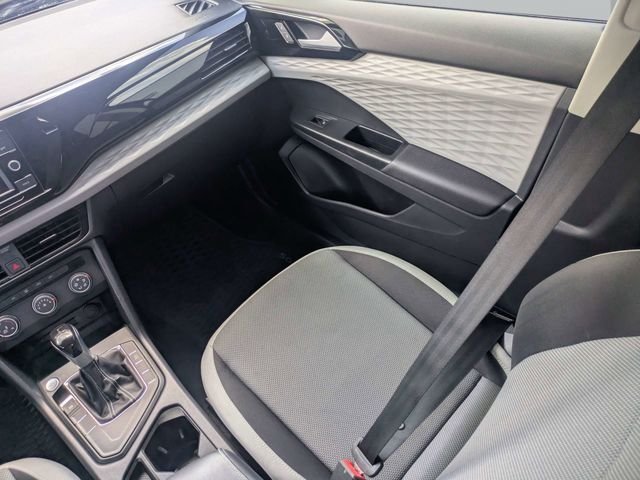 Used 2022 Gray Volkswagen 1.5T S image 16