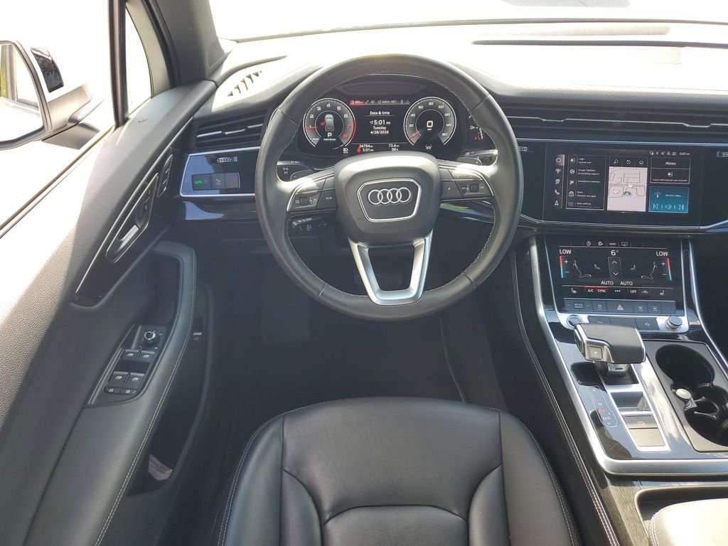 Used 2025  Audi 55 Premium Plus image 12
