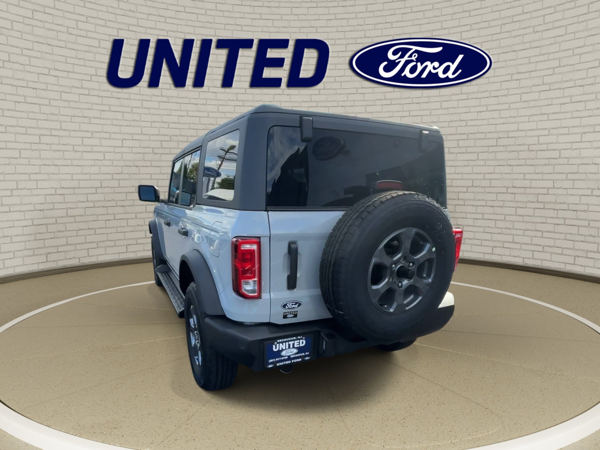 New 2026 Avalanche Gray Ford Big Bend® image 7