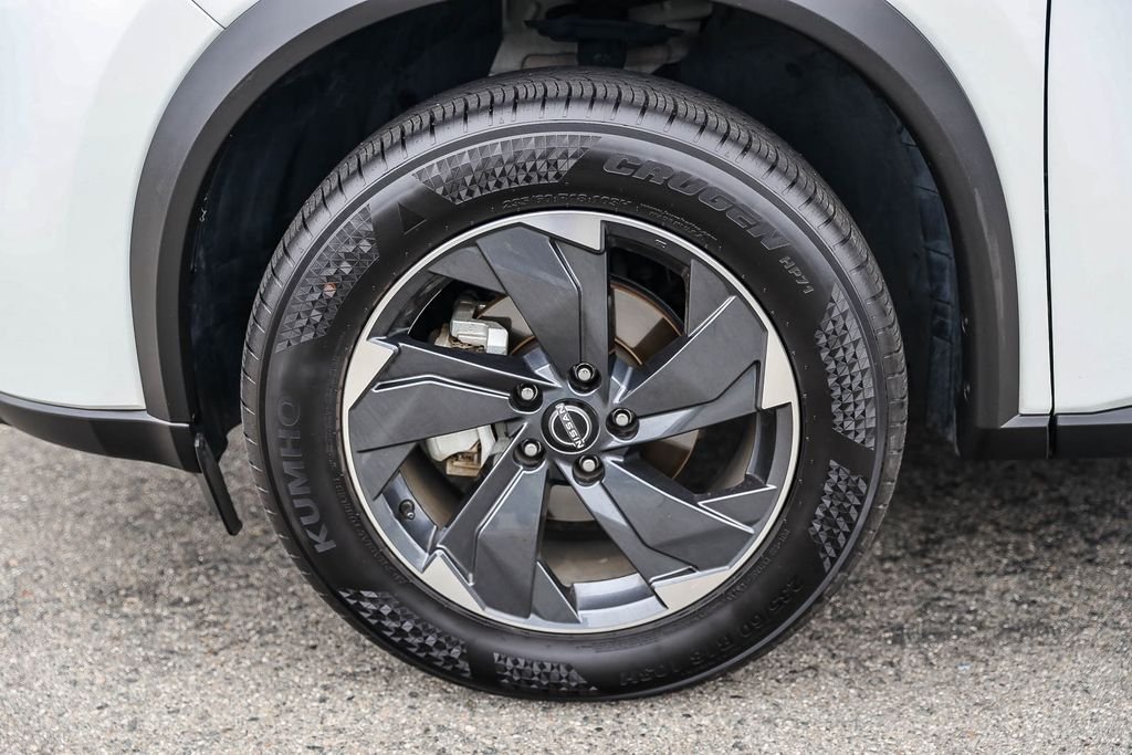 2024 Nissan Rogue SV - Photo 9