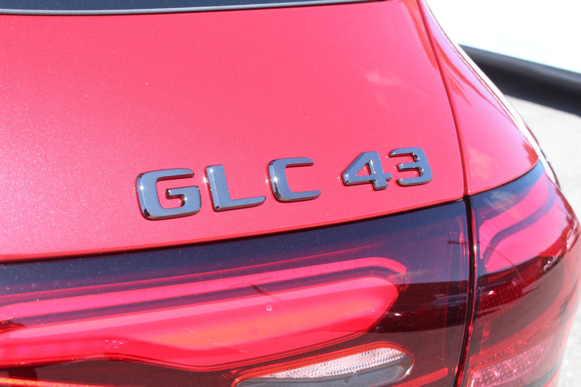 New 2026 MANUFAKTUR Patagonia Red Metallic Mercedes-Benz AMG® GLC 43 image 36