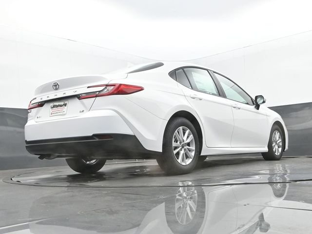 New 2026 Ice Cap Toyota LE image 24