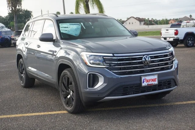 New 2026 Pure Gray Volkswagen 2.0T SE w/Technology image 3