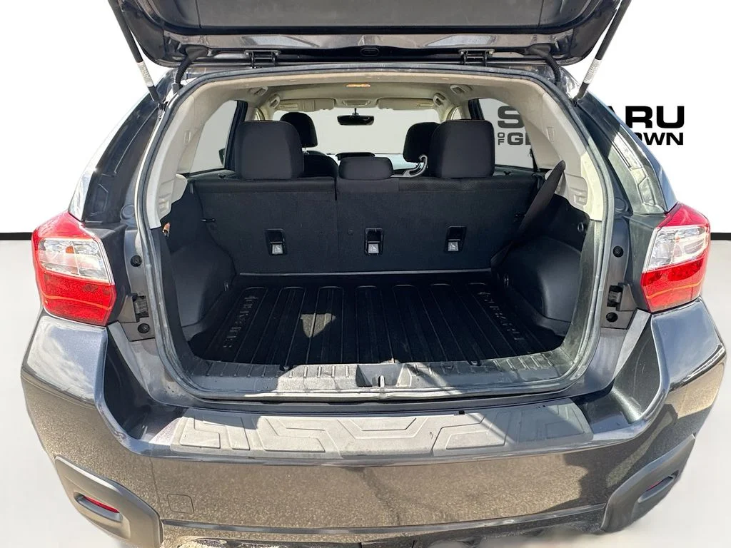Used 2017 Gray Subaru 2.0i Premium image 29
