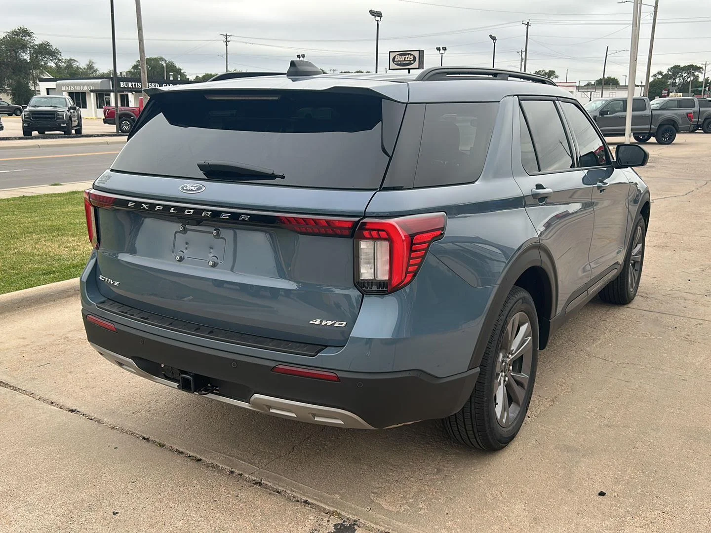 New 2026 Vapor Blue Metallic Ford Active image 7