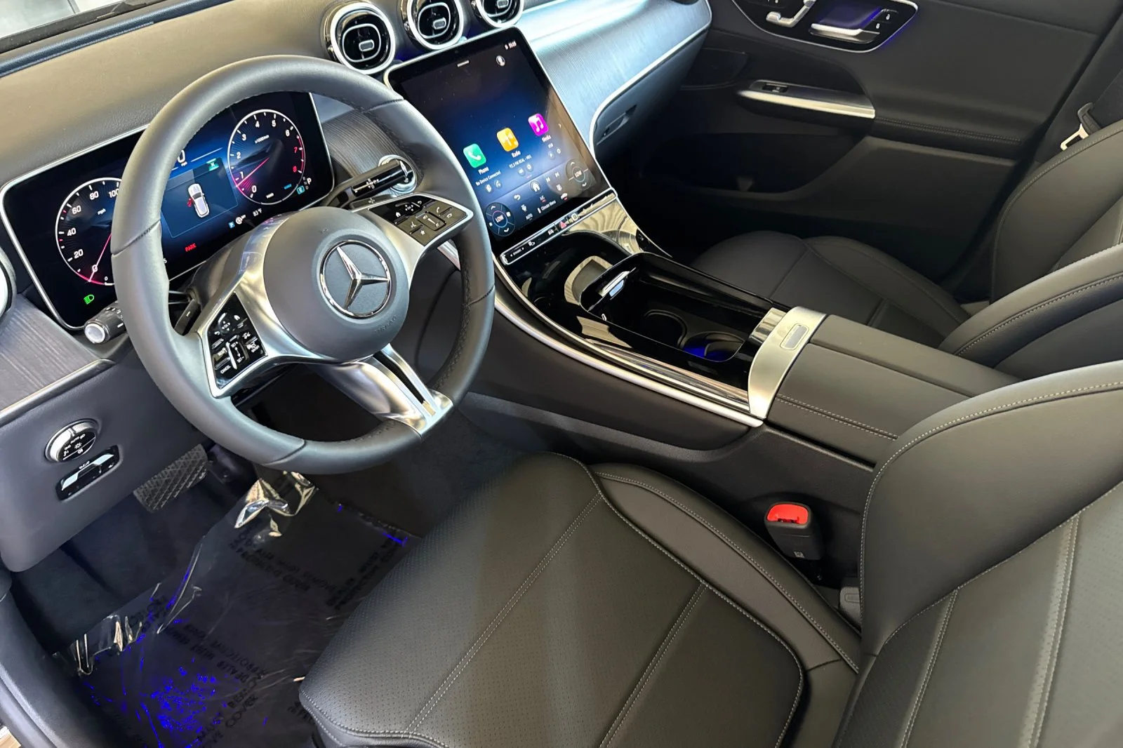 New 2027 Black Mercedes-Benz GLC 300 image 7