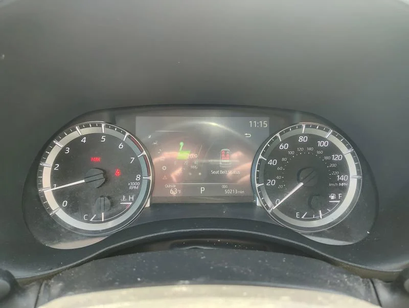 Used 2023 Off-white Toyota XLE image 12