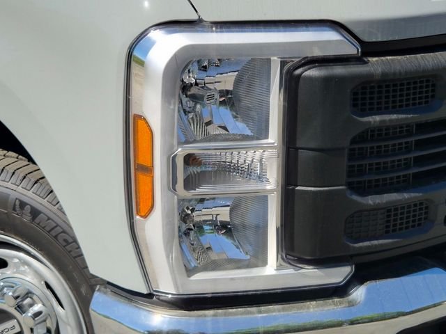 New 2026 Avalanche Ford F-350® XL image 60