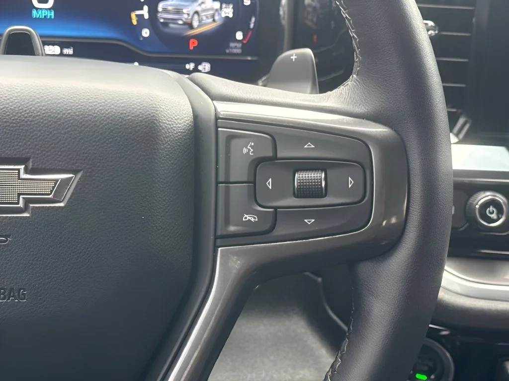 Used 2024 Black Chevrolet High Country image 16