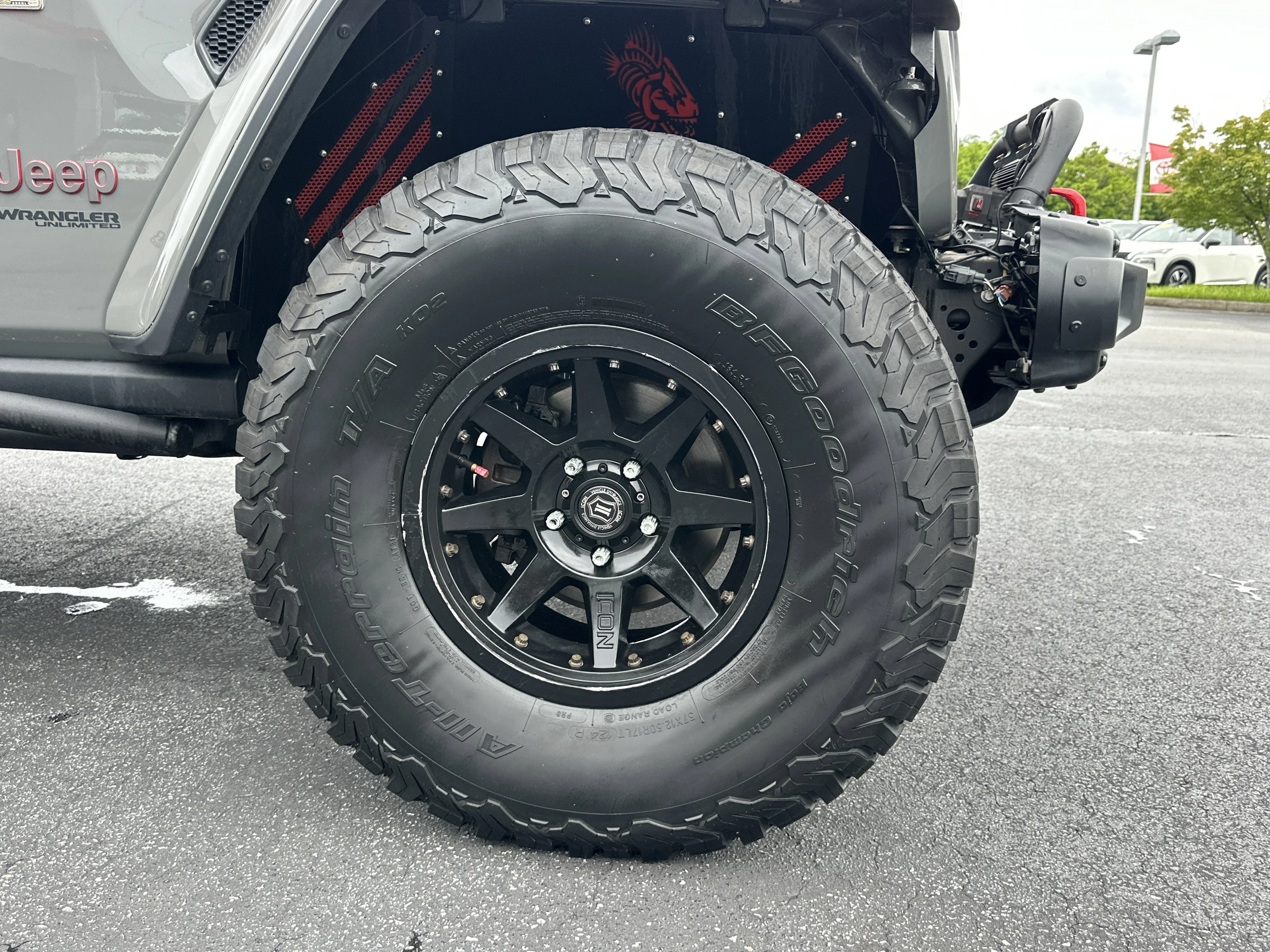 Used 2019 Sting-Gray Clear Coat Jeep Rubicon image 12