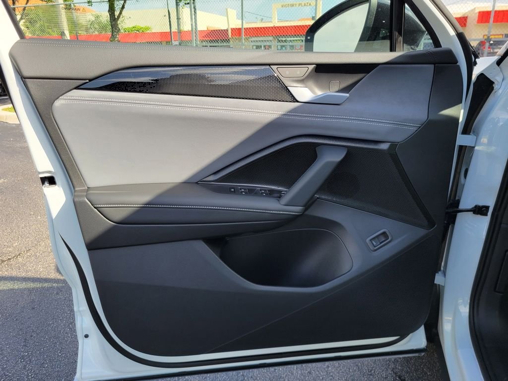 New 2026 White/off-white Volkswagen 2.0T SE R-Line Black image 10