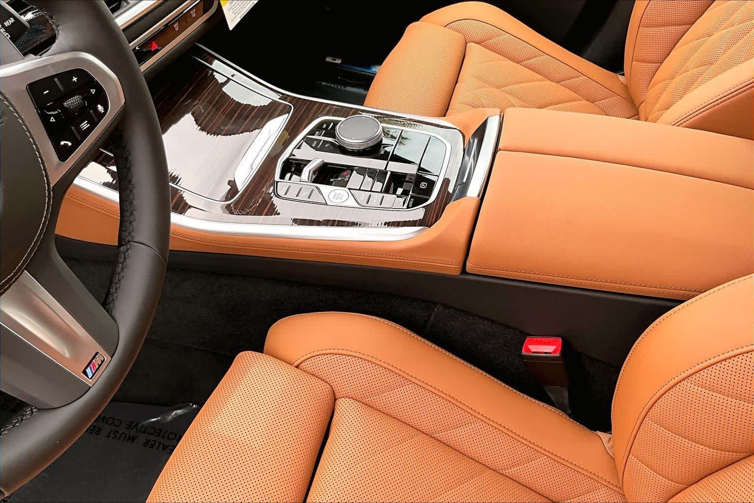 New 2026 Manhattan Green Metallic BMW xDrive40i image 7