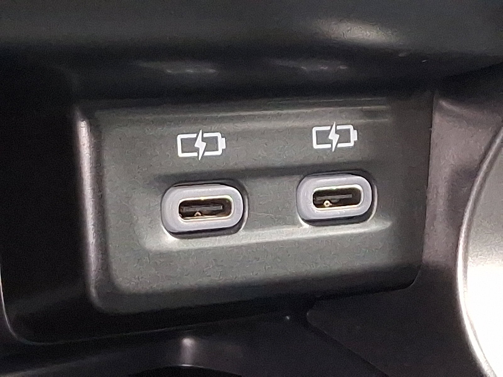 2025 Lexus RX 350 - Photo 23