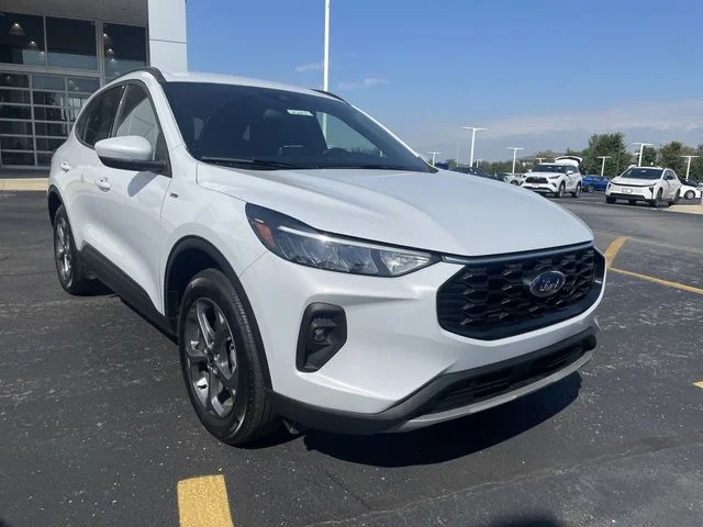 2025 Ford Escape ST-Line Select - Photo 10
