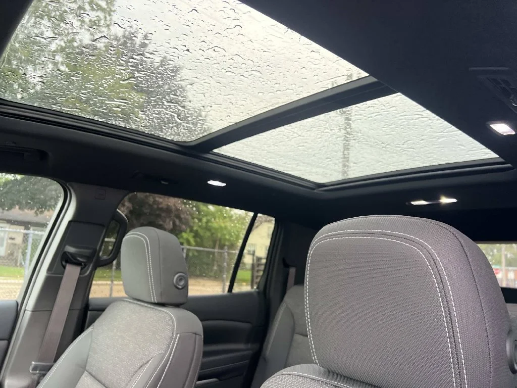 New 2027 Mosaic Black Metallic Chevrolet LT image 17