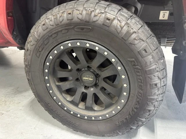 Used 2019 Red Toyota SR5 image 9