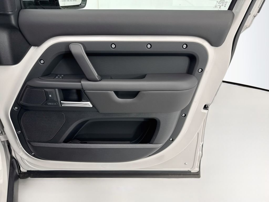 New 2026 Borasco Grey Land Rover X-Dynamic SE image 24