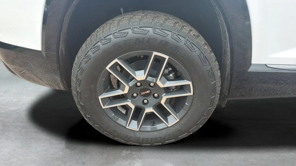 2026 GMC Terrain AT4 - Photo 18