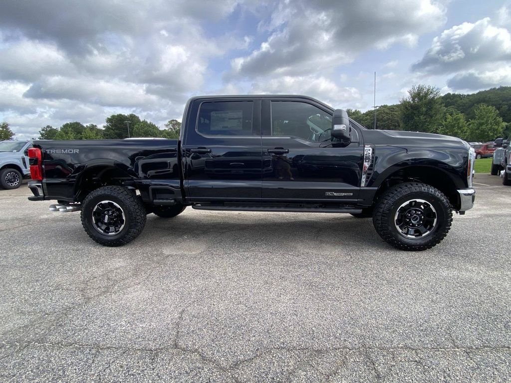 New 2026 Agate Black Metallic Ford F-250® XLT image 2