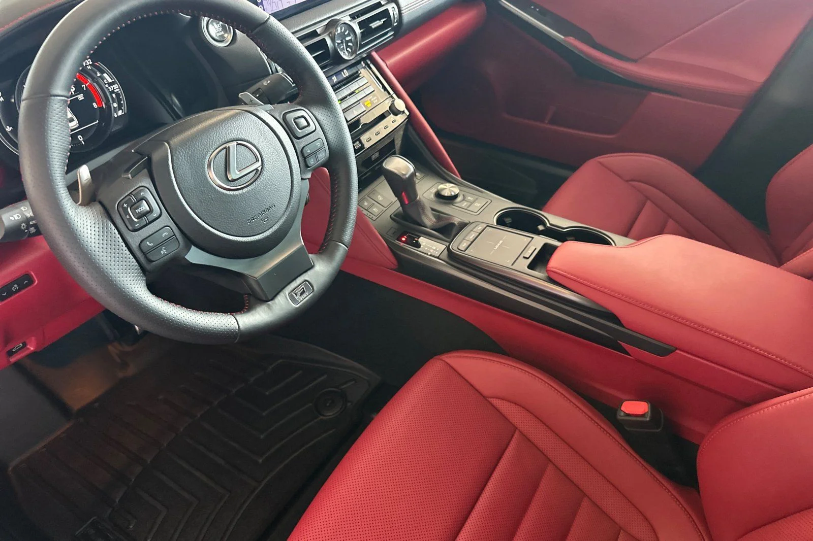 Certified Used 2025 Ultra White Lexus 500 F SPORT Performance image 7