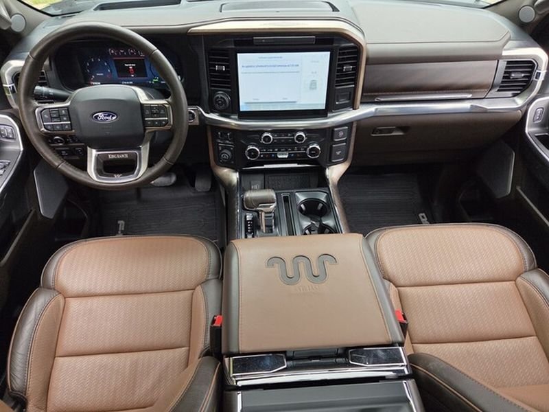 Used 2025 Agate Black Metallic Ford King Ranch image 8